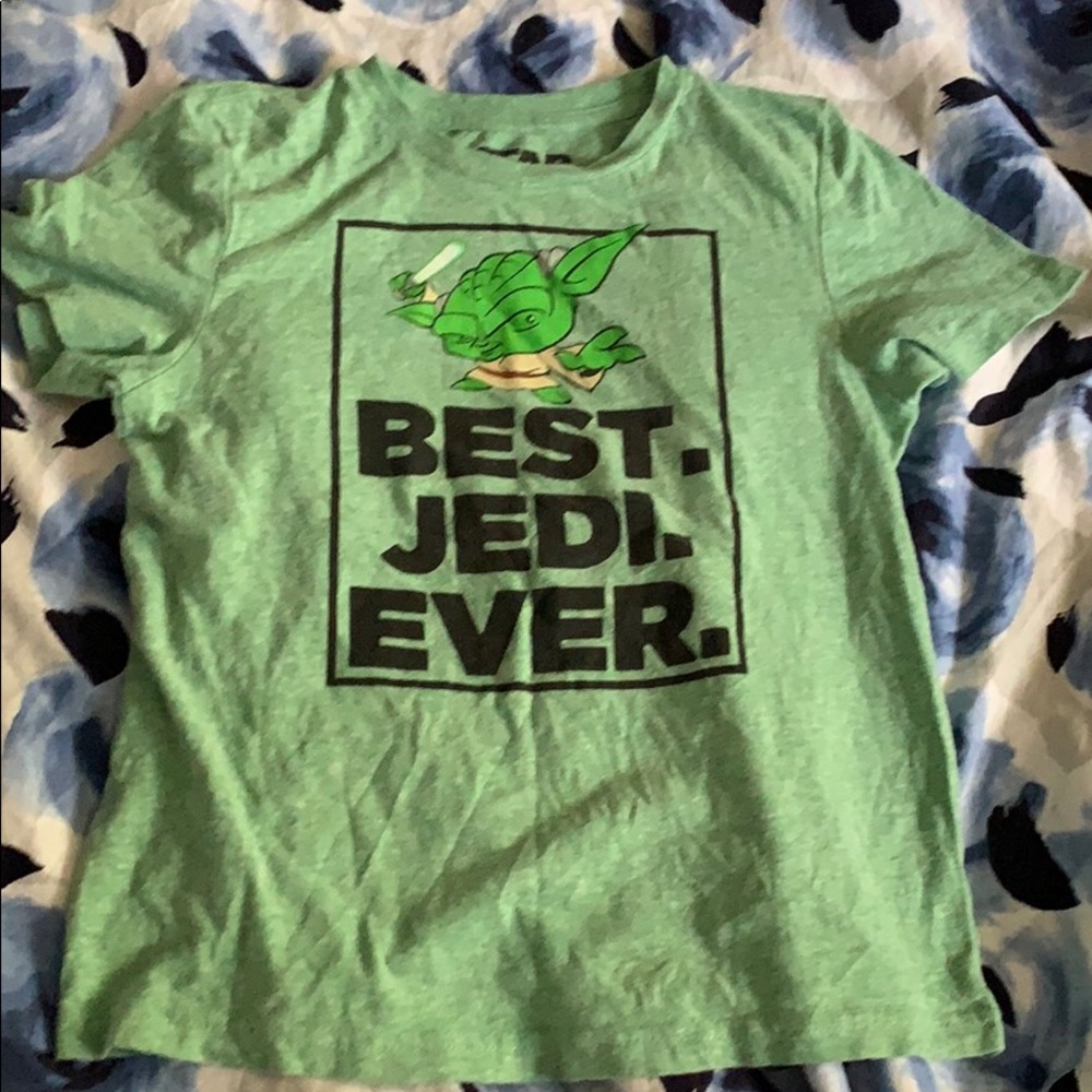 Boys size 6 Star Wars shirt